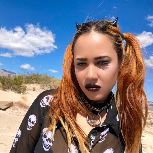 Lil' Devil Horns Hair Clips Demon Oni Punk Halloween - Picture 4 of 5